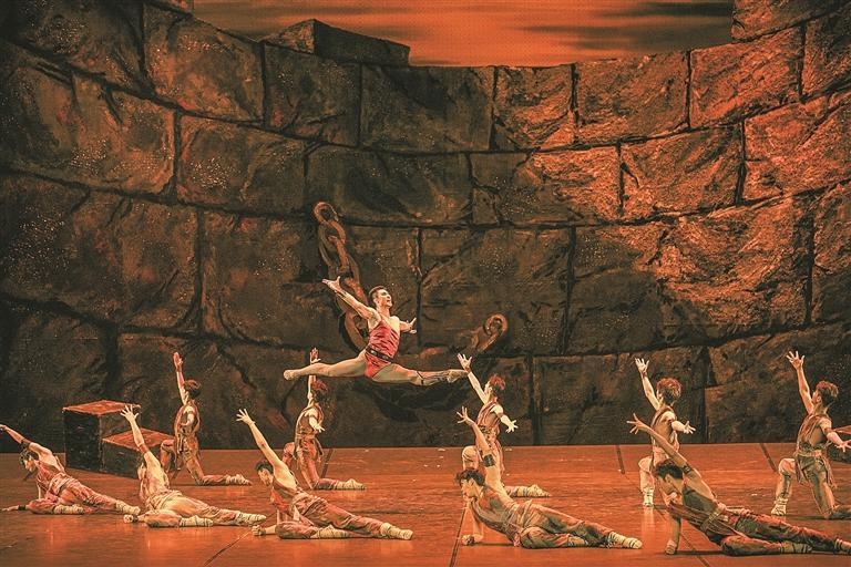 辽宁芭蕾舞团携“镇团之宝”登陆滨海艺术中心