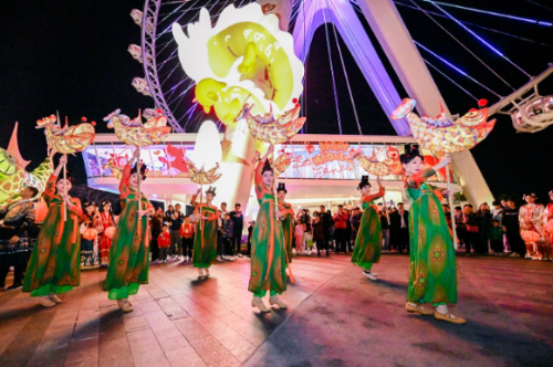 传统与现代交融,中秋假期深圳景区打造多彩文化盛宴 传统与现代交融,中秋假期深圳景区打造多彩文化盛宴