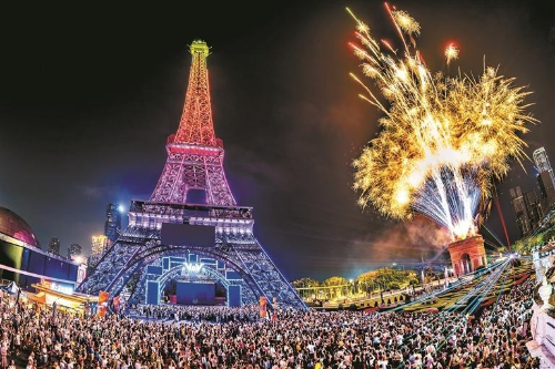 万架无人机国庆连演7天 万架无人机国庆连演7天