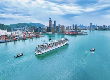 “爱达·地中海号”邮轮深圳首航