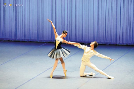 2025深圳文博会艺术季启幕